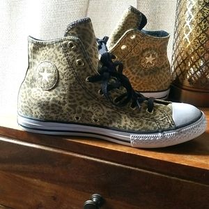 Leopard Converse
